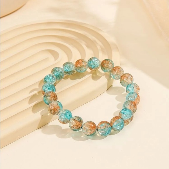Beaded bracelet in green and yellow. - Picture 1 of 4